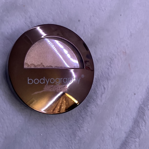 New! From Within Pressed Highlighter - Picture 2 of 3